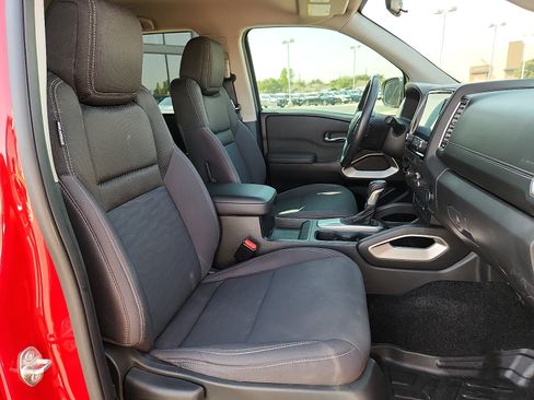 Used 2024 Nissan Frontier SV w/ Hardbody Edition AWD/4WD image 14