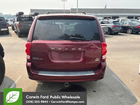 Used 2019 Dodge Grand Caravan SXT FWD image 8