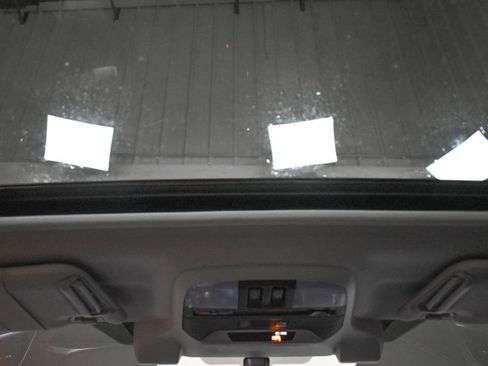 Used 2020 Subaru Crosstrek 2.0i Limited w/ Moonroof Package w/Navigation image 20