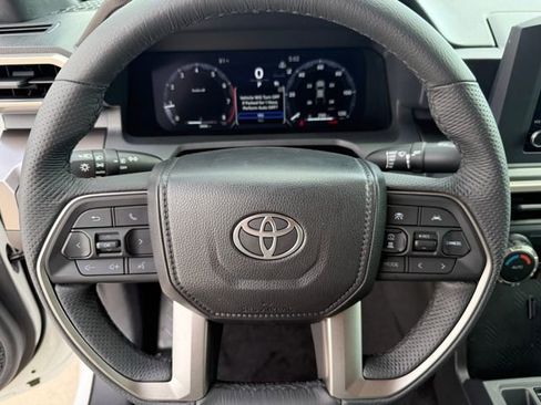 Used 2025 Toyota Tacoma TRD Off-Road image 14