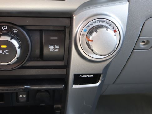 Used 2011 Toyota 4Runner SR5 image 71