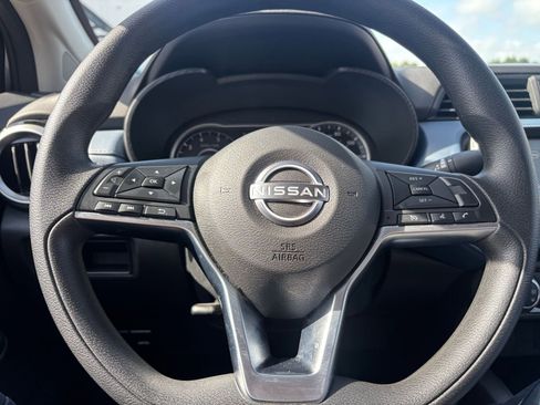 Used 2025 Nissan Versa SV FWD image 25