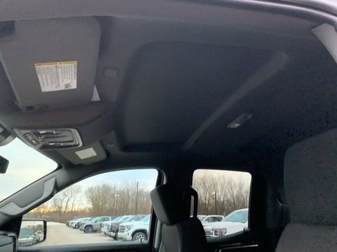 New 2026 GMC Sierra 1500 Elevation image 12