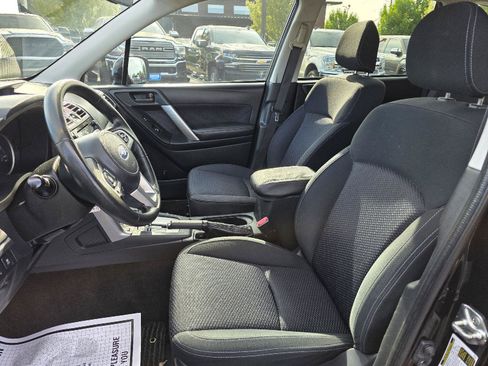 Used 2018 Subaru Forester 2.5i Premium w/ All-Weather Package AWD/4WD image 7