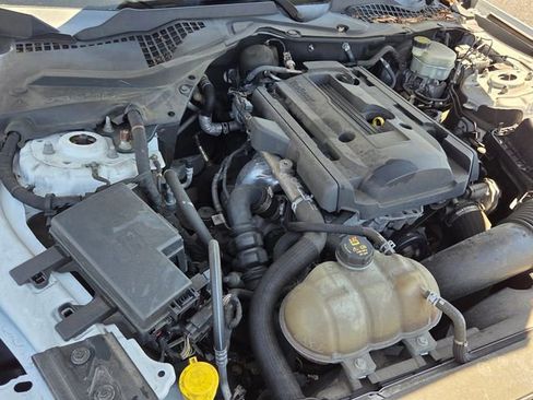 Used 2016 Ford Mustang Premium image 21