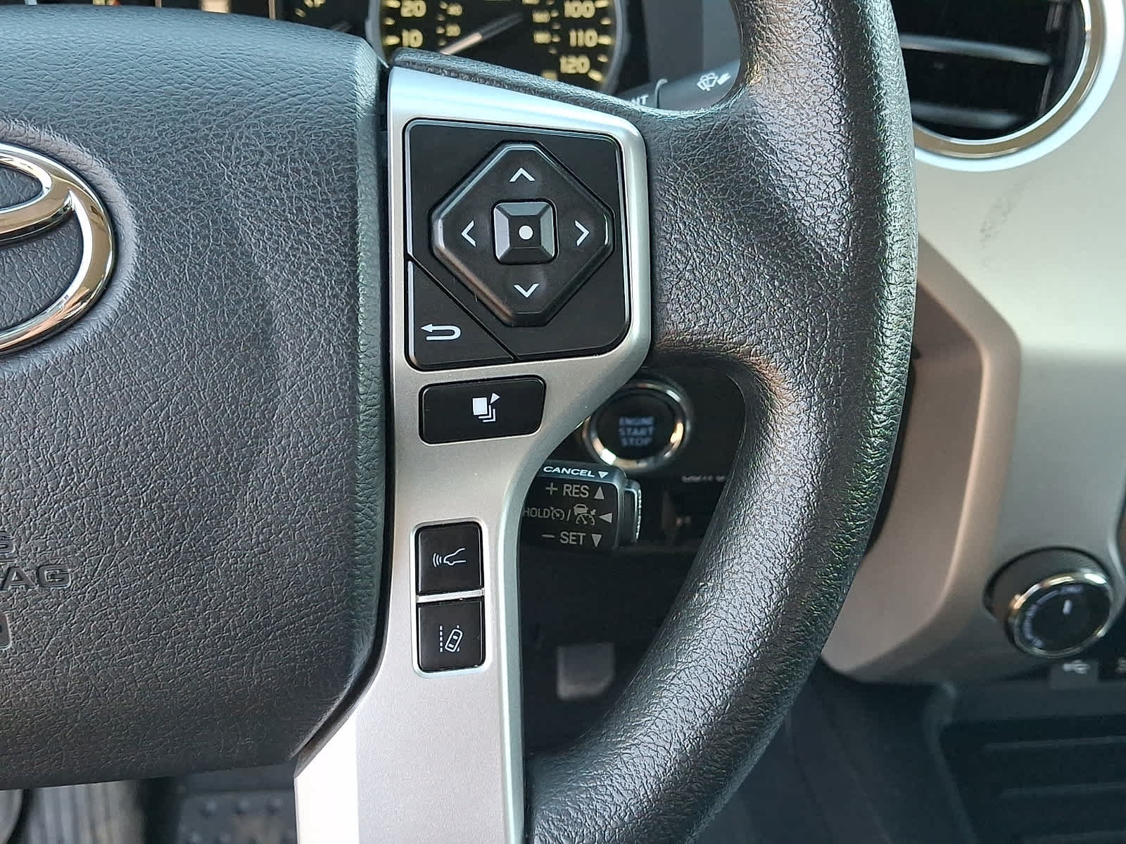 Used 2020 Toyota Tundra SR5 w/ TRD Off-Road Package AWD/4WD image 25