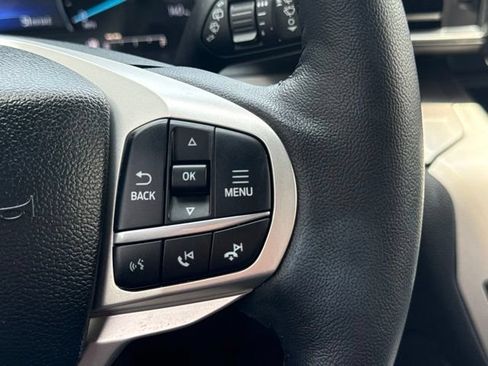 Used 2023 Ford Explorer XLT w/ Equipment Group 202A AWD/4WD image 18