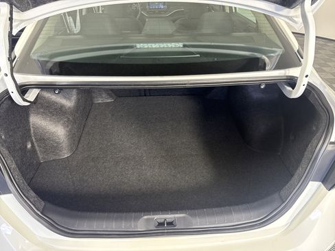 Used 2025 Nissan Altima 2.5 SV FWD image 19