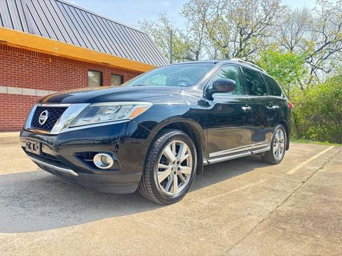 Used 2014 Nissan Pathfinder Platinum w/ Platinum Premium Package image 1