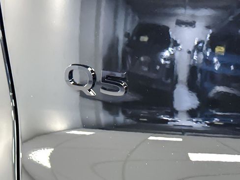 New 2025 Audi Q5 Prestige image 26