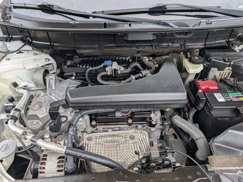 Used 2015 Nissan Rogue SL FWD image 23