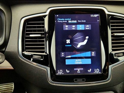 Used 2017 Volvo XC90 T8 R-Design w/ Vision Package image 19