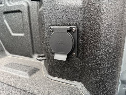 New 2026 Chevrolet Silverado 1500 RST w/ Dark Appearance Package image 13