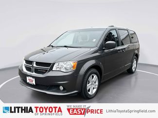 Used 2018 Dodge Grand Caravan SXT image 1