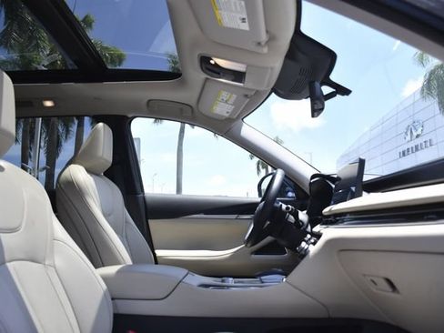 Used 2025 INFINITI QX60 Sensory w/ Vision Package AWD/4WD image 31