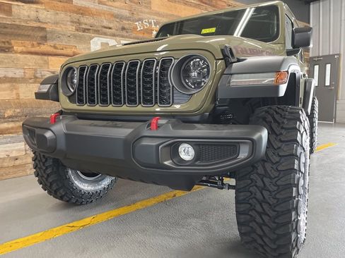 New 2026 Jeep Wrangler Unlimited Rubicon AWD/4WD image 12
