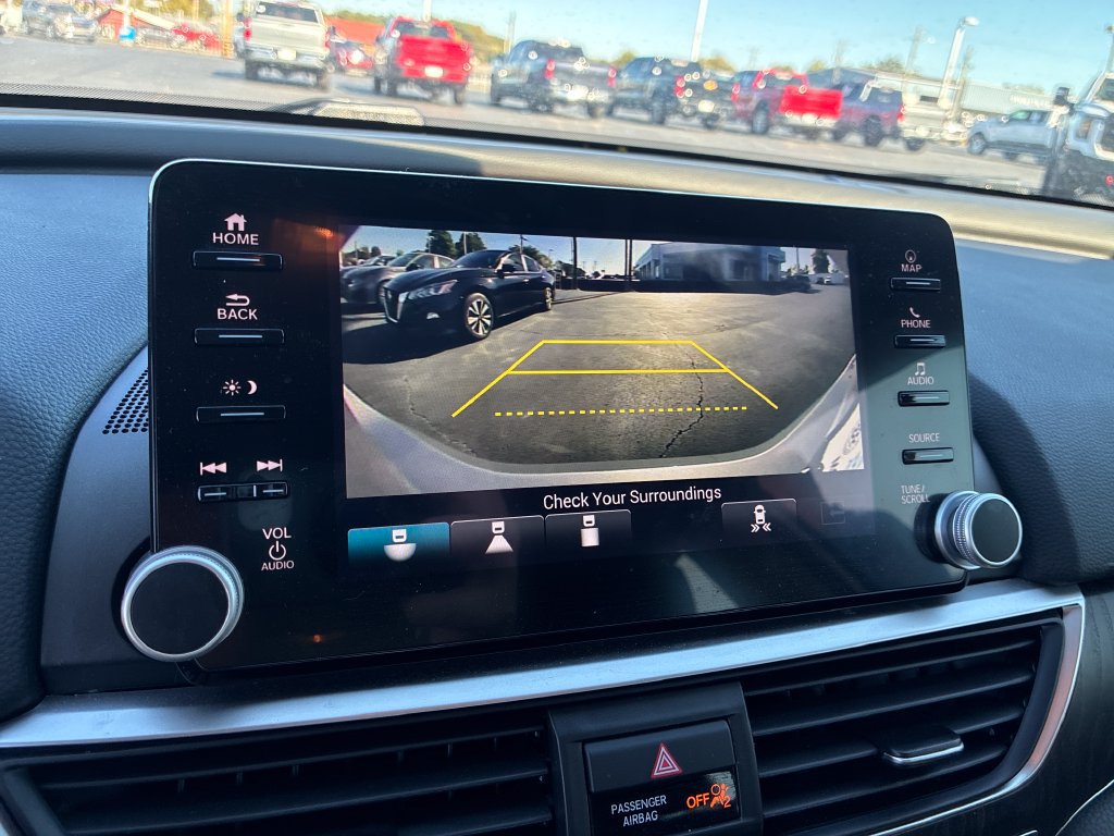 Used 2022 Honda Accord Touring image 17