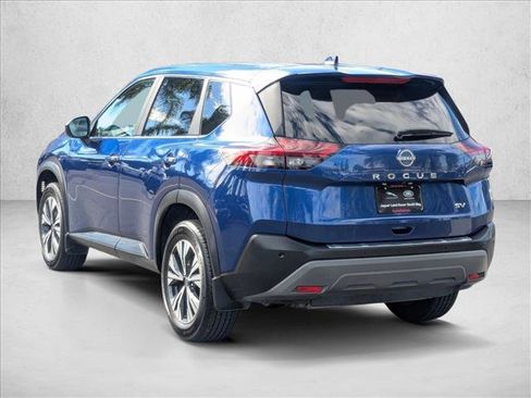 Used 2023 Nissan Rogue SV image 8