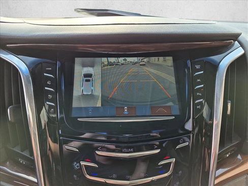 Used 2018 Cadillac Escalade ESV Premium Luxury AWD/4WD image 14