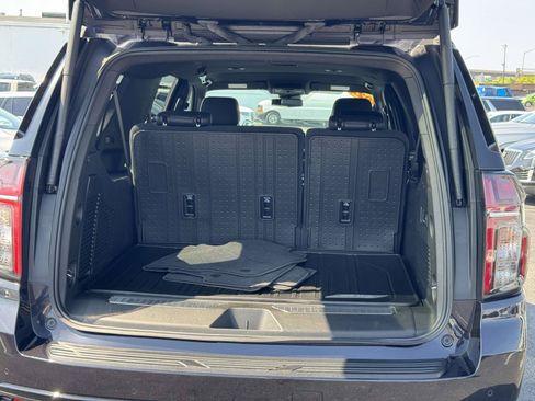 Used 2024 Chevrolet Suburban RST w/ Luxury Package AWD/4WD image 15