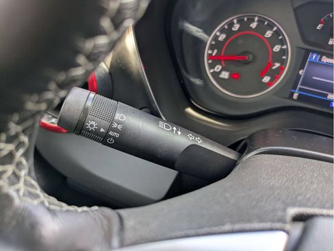 Used 2021 Chevrolet Camaro LS RWD image 7