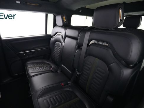 Used 2025 Rivian R1S Adventure AWD/4WD image 24