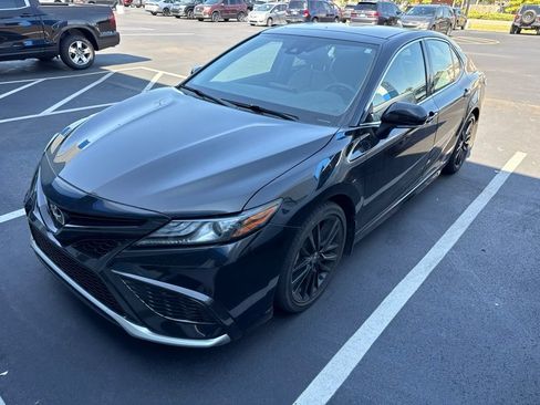 Used 2023 Toyota Camry XSE w/ Cold Weather Package FWD image 5