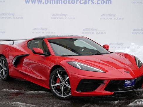 Used 2021 Chevrolet Corvette Stingray Preferred Cpe w/ Engine Appearance Package image 1