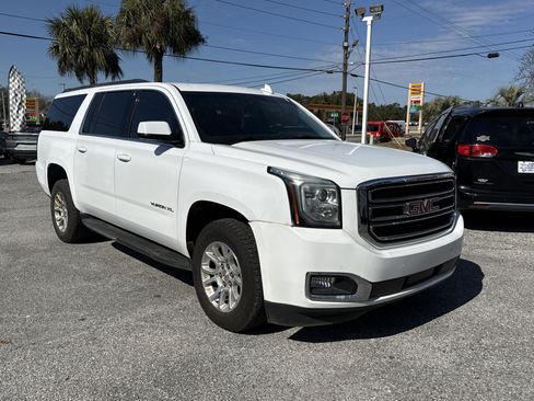 Used 2020 GMC Yukon XL SLT image 7