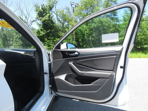 Used 2021 Volkswagen Jetta GLI FWD image 12