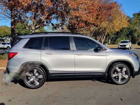 Certified 2021 Honda Passport Touring image 7