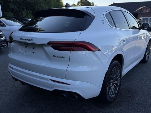 Used 2023 Maserati Grecale GT AWD/4WD image 17