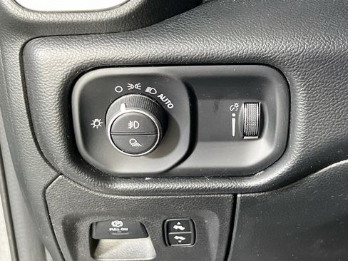 Used 2022 RAM 1500 Big Horn image 10