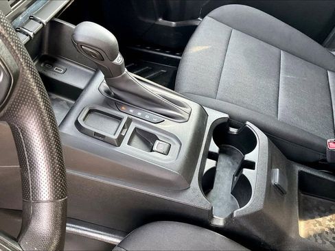 Used 2023 Chevrolet Colorado W/T image 21