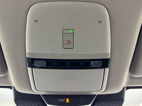 Used 2023 Nissan Ariya Engage image 31