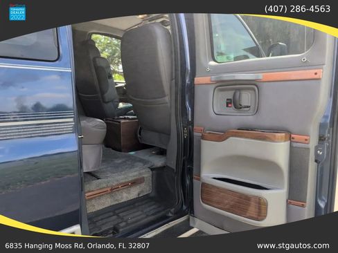 Used 2003 GMC Savana 3500 RWD image 14