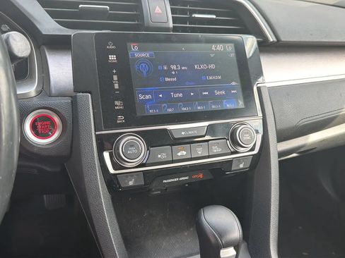 Used 2017 Honda Civic EX-L image 10