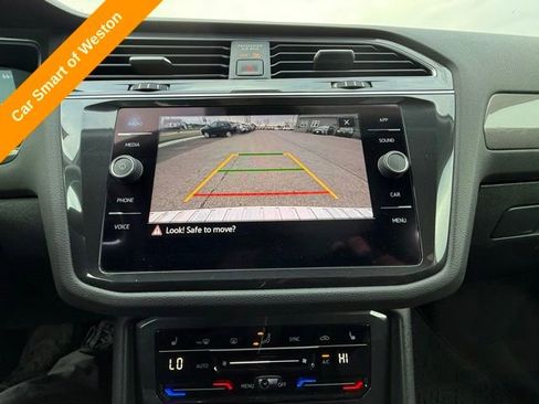 Used 2022 Volkswagen Tiguan SE AWD/4WD image 15