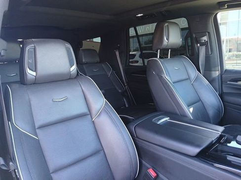 Used 2021 Cadillac Escalade Sport image 15