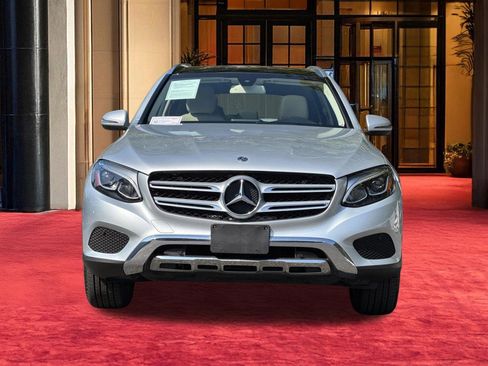 Used 2019 Mercedes-Benz GLC 300 image 5