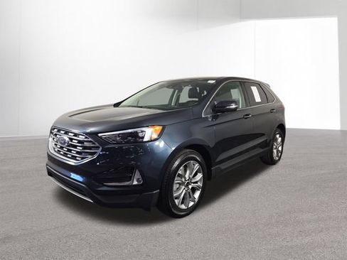 Used 2024 Ford Edge Titanium AWD/4WD image 2