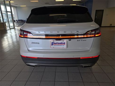 Used 2019 Lincoln Nautilus Reserve image 7