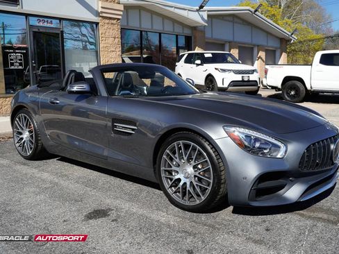 Used 2018 Mercedes-Benz AMG GT Roadster w/ Exclusive Interior Package image 9