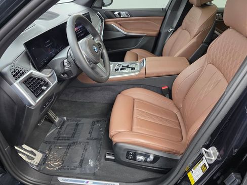 Used 2024 BMW X5 sDrive40i w/ M Sport Package RWD image 9