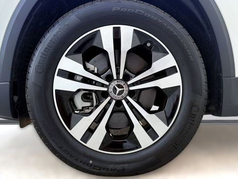 New 2025 Mercedes-Benz GLA 250 image 12