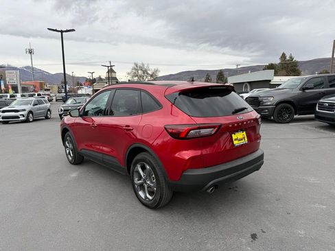 Used 2025 Ford Escape ST-Line image 4