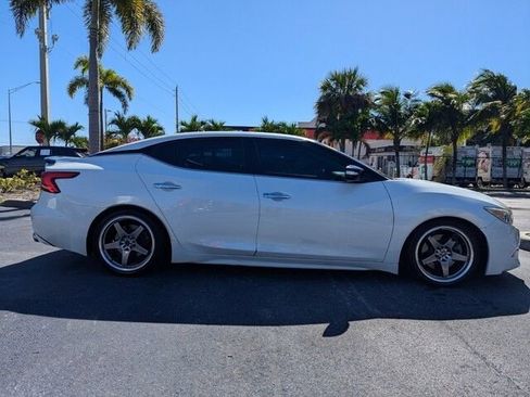 Used 2018 Nissan Maxima SR image 7