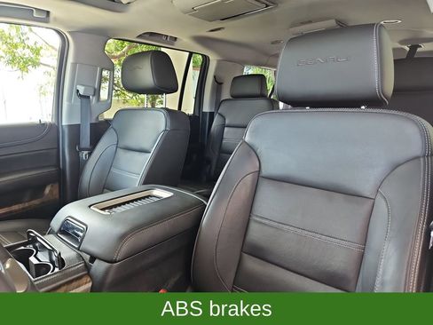 Used 2018 GMC Yukon XL Denali w/ Denali Ultimate Package AWD/4WD image 26