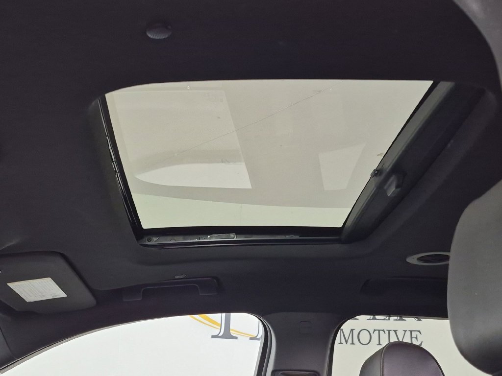 Used 2023 Chevrolet Traverse RS AWD/4WD image 29