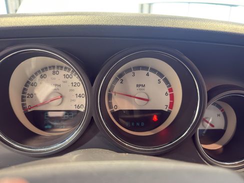 Used 2010 Dodge Challenger R/T RWD image 18